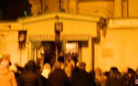 Празднование светлой Пасхи в Тюмени: ночью город ожил, люди толпами шли на богослужение