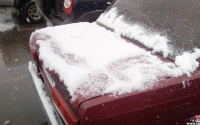 Пора! В области выпал первый снег, тюменцам рекомендуют «переобуть» машины