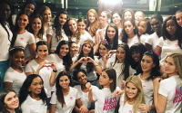 В день рождения Яны Добровольской участницы «Мисс Мира-2016» устроили флешмоб в честь тюменки 