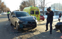 В Тюмени на перекрестке столкнулись пять машин: есть пострадавшие