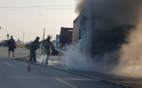 На трассе по улице Федюнинского горел прицеп автомобиля