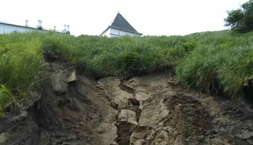 Тоболяки бьют тревогу по поводу разрушения Кремля