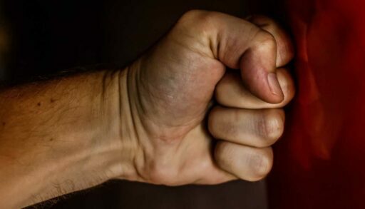 Тюменку убил собственный муж во время празднования его Дня рождения