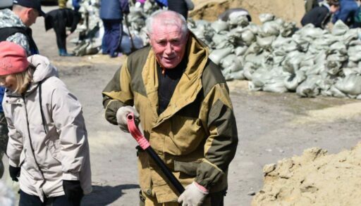 Тюменским властям необходимо 3 млрд рублей на восстановление дорог после паводка