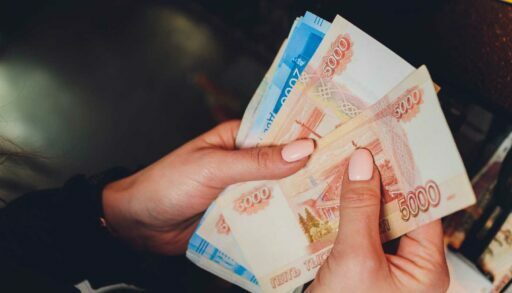 Зарплаты тюменцев увеличатся до 112 тысяч рублей