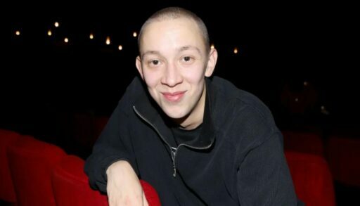 Тюменский актер Лев Зулькарнаев снялся в новом сериале про 90-ые