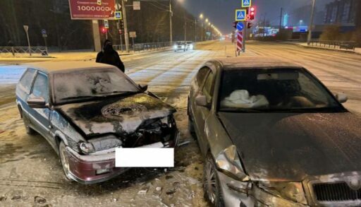 В Тюмени два бесправника устроили ДТП с тремя пострадавшими