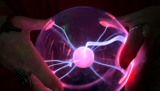 Овнов ждут сюрпризы в любви, Близнецов – знакомства, а Водолеям придётся проявить смелость, чтобы высказать свои мысли