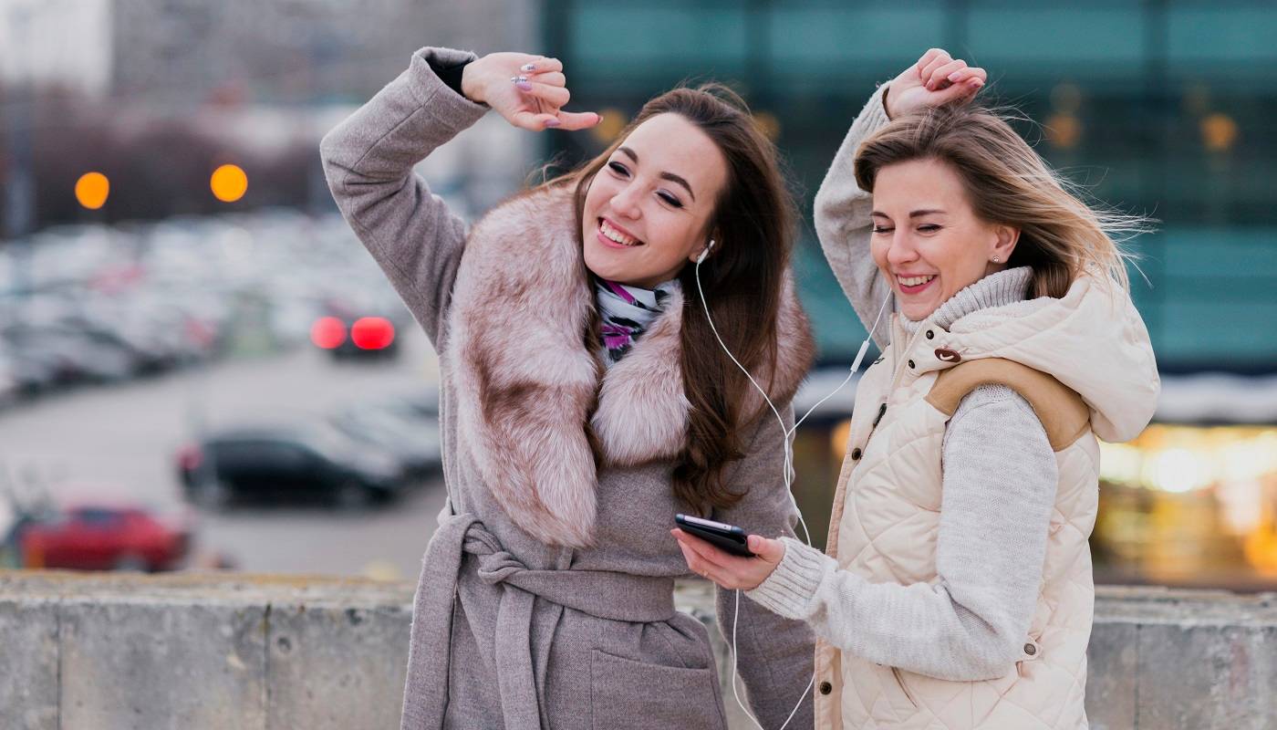 «Улыбающиеся