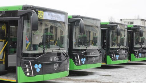 За год на маршруты в Тюмени вышли 225 новых автобусов