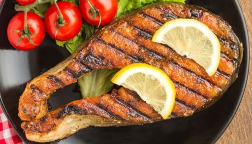 рыба жареная на сковороде