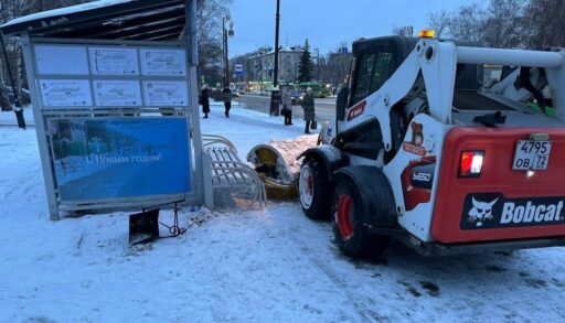 В Тюмени снегопогрузчик травмировал 7-летнюю девочку