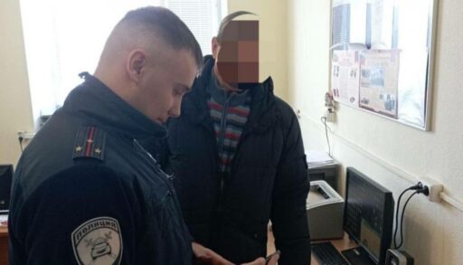 В Тюмени задержан пенсионер на "Лексусе", проехавший на красный светофор