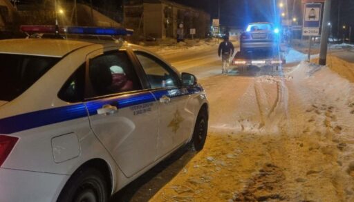 В Ялуторовске автоинспекторы привлекли к ответственности автомобилистку из-за неблагодарных подруг