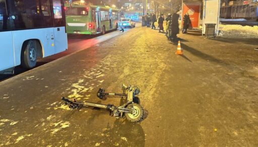 В Тюмени произошло первое в этом году ДТП с участием электросамоката