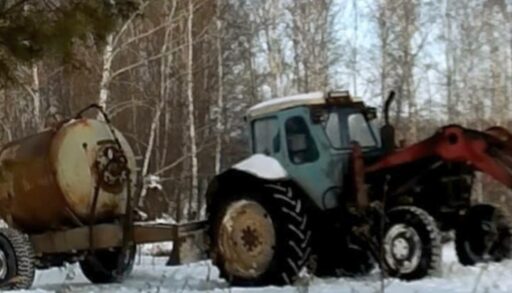 В тюменском селе ассенизаторские машины сливали отходы в лес