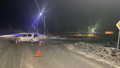 Под Тюменью 20-летняя водитель спровоцировала ДТП, в котором пострадали дети