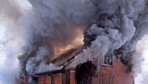 Во время пожара в тюменском селе пострадал один человек