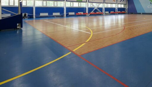 Тюменская школа заплатит второкласснику за сломанные руки