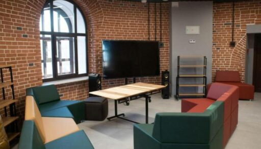 Тюменцам показали, что будет внутри молодежной резиденции в отреставрированной водонапорной башне