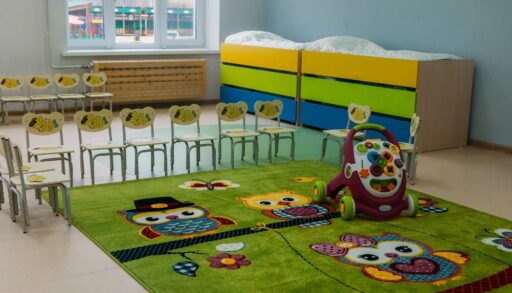 В тюменских детсадах закрыли на карантин десятки групп