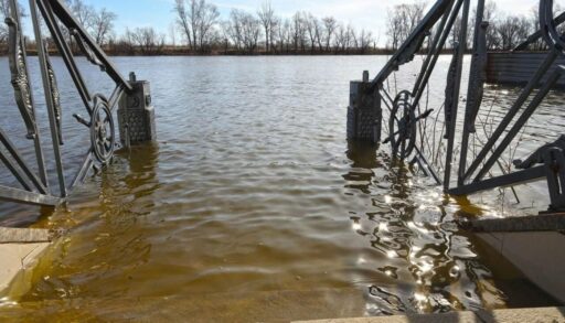 В Ишиме затопило городскую набережную