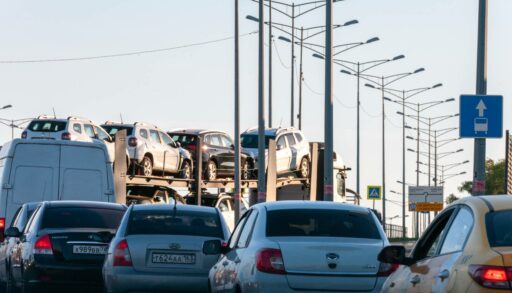 В Тюмени на Московском тракте по утрам начались дикие пробки