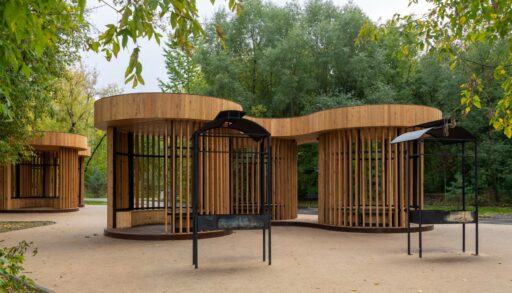 Тюменцы начали продавать места в беседках в Гилевской роще