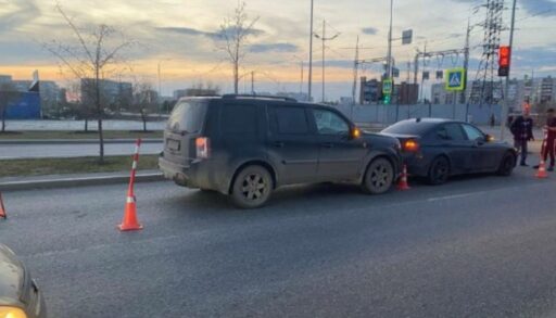 В Тюмени на светофоре произошло ДТП, в котором пострадал ребенок