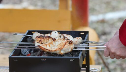 Где в Тюмени можно пожарить шашлыки на майские праздники?