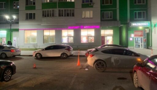 В Тюмени во дворе жилого дома сбили 7-летнюю девочку