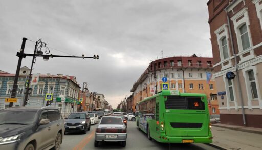 Дорожное строительство-2025, жертвы клещей, ДТП со "скорой" и погода в выходные