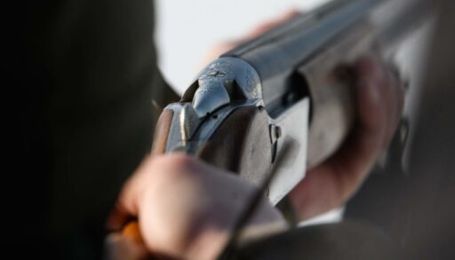 Тюменец незаконно хранил дома огнестрельное оружие и порох