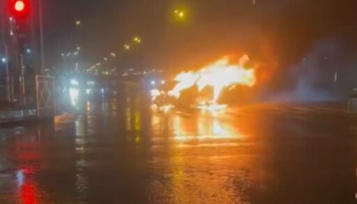 В Тюмени в результате ДТП загорелся автомобиль