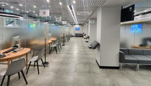 Сбербанк в Тюмени открыл второй обновленный офис в 2025 году