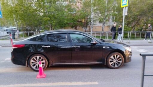 В Тюмени иномарка сбила школьницу на "зебре"