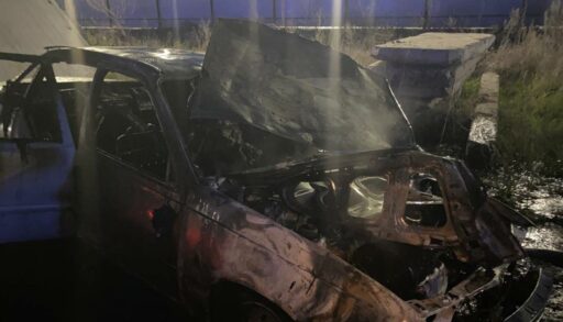 В Тюмени сгорел автомобиль: человек внутри погиб