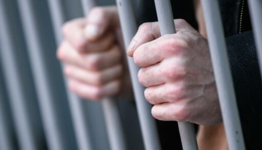 Известного тюменского медиаменеджера отправили в колонию за вымогательство