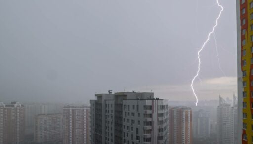 Тюменцев ждут дождливые выходные с грозой