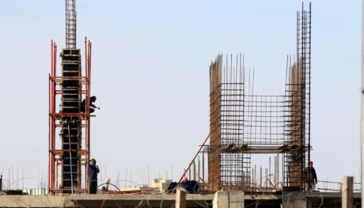 Тюменский олигарх построит частную школу с бассейном и хоккейным кортом