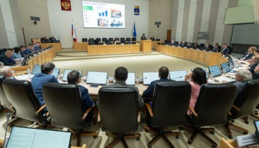Глава Тюмени отчитался перед городскими депутатами о проделанной работе за год