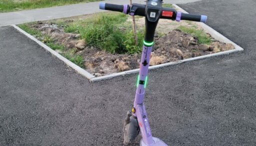 В Тюмени произошло ДТП с участием двух школьниц на электросамокатах