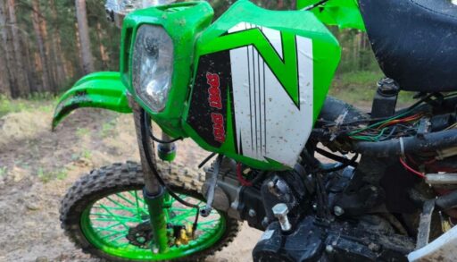 Под Тюменью 13-летний подросток на питбайке влетел в квадроцикл