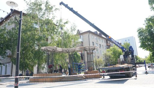 После жалоб тюменцев на пешеходной улице демонтируют сцену