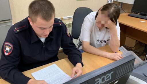 Тюменка на "Форде" въехала в чужое авто и скрылась с места ДТП