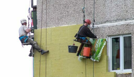 Тюменцам будут возвращать деньги за капремонт, но не всем