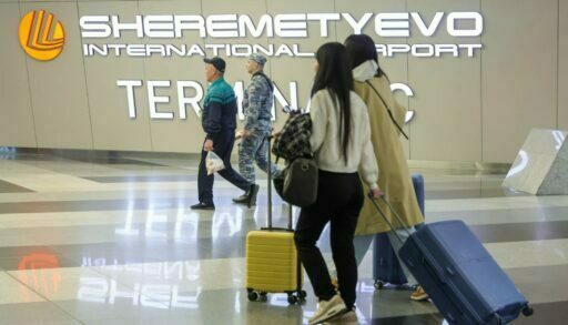 Тюменцы, пострадавшие от задержек авиарейсов, могут обратиться на горячую линию