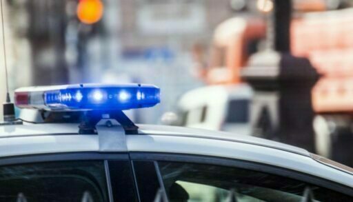 В Тюмени в припаркованном авто обнаружили труп мужчины