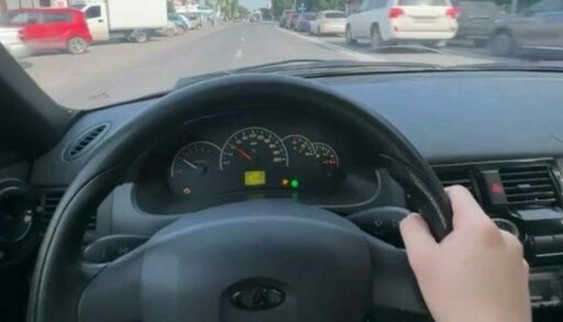 В Тюмени 19-летний блогер гонял по встречке для "горячего" контента