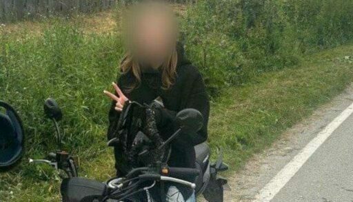 13-летняя мотоциклистка гоняла по тюменскому селу